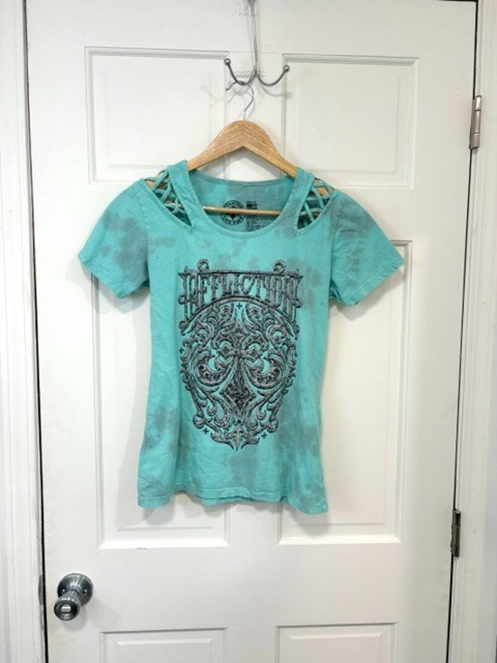 Affliction Graphic T-Shirt Sz M Teal Acid Wash Rhinestone Cross Cutout Y2K Biker